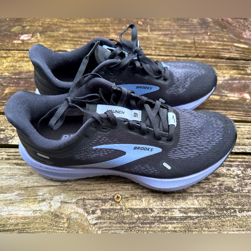 Brooks Women’s Launch 9 Running Shoe size 6.5